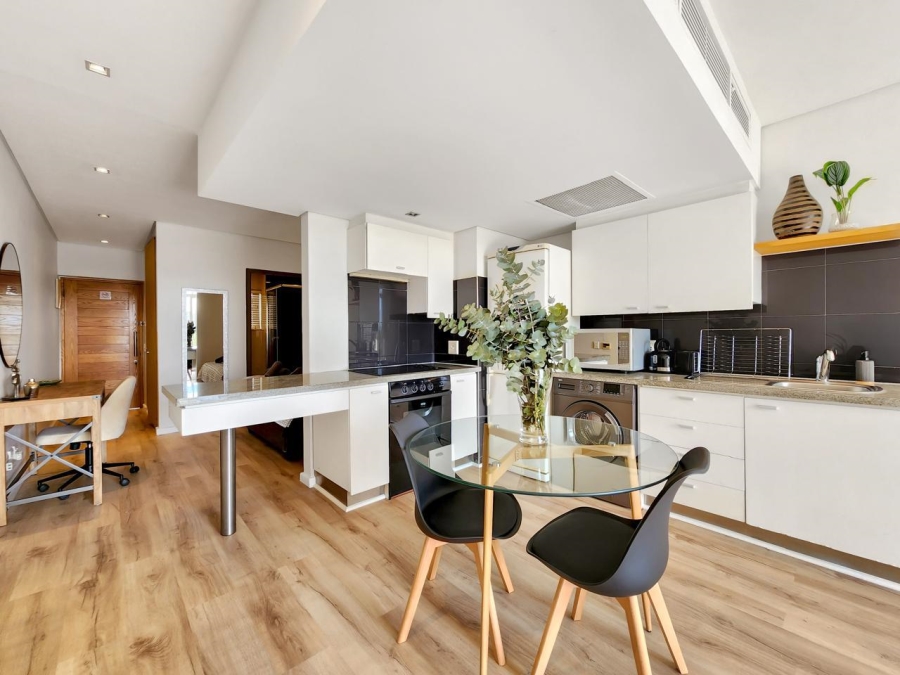 1 Bedroom Property for Sale in De Waterkant Western Cape